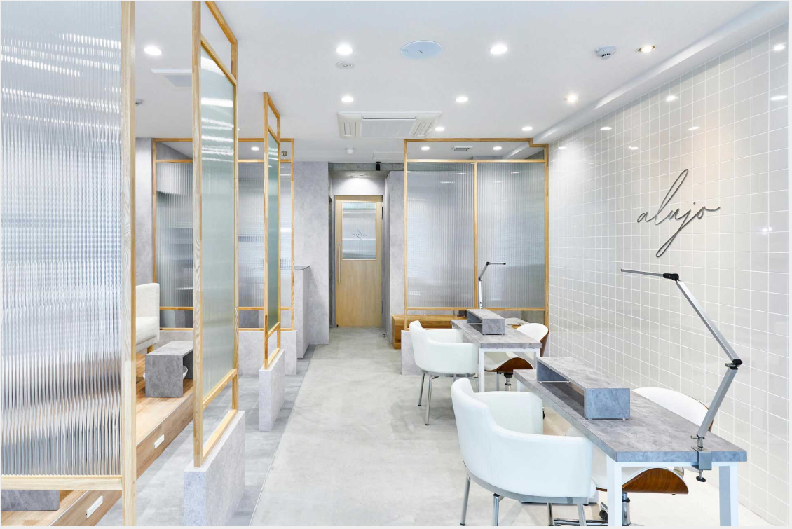 韓国風カフェなデザインのサロン②