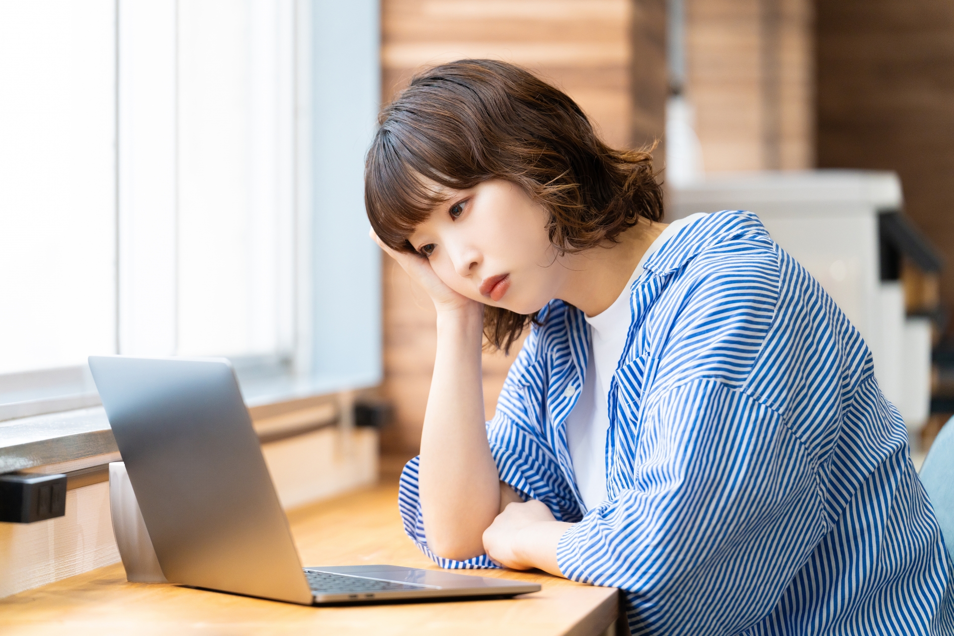 ネイリストの仕事で大変なこと5選